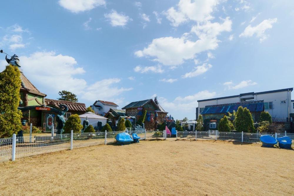 Lala Land Pet Friendly Pension Gyeongju Dış mekan fotoğraf